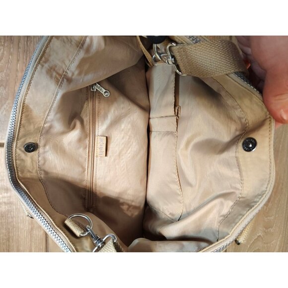 Kipling Large Tote Messenger Bag, Tan Beige w/ Gorilla Key Chain Charm Multi Zip - Picture 4 of 6